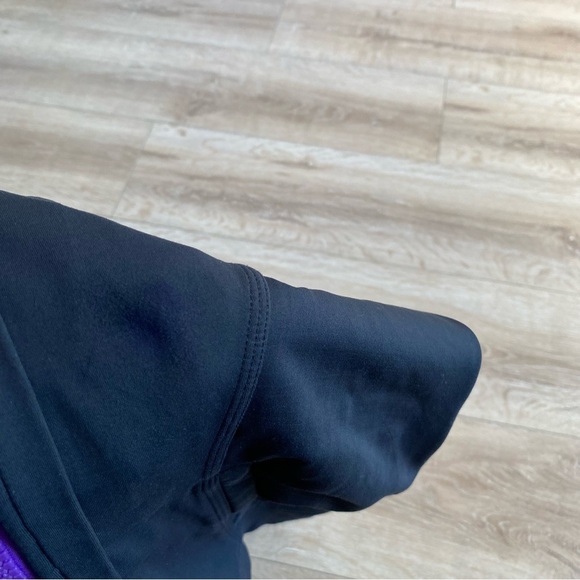 Lululemon jacket size 8 black purple - Picture 3 of 4